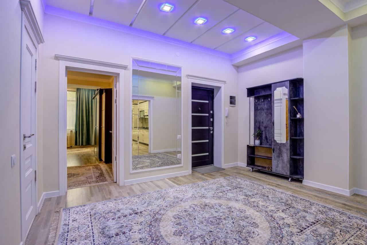 2-Ком Квартира Lägenhet Bishkek Exteriör bild